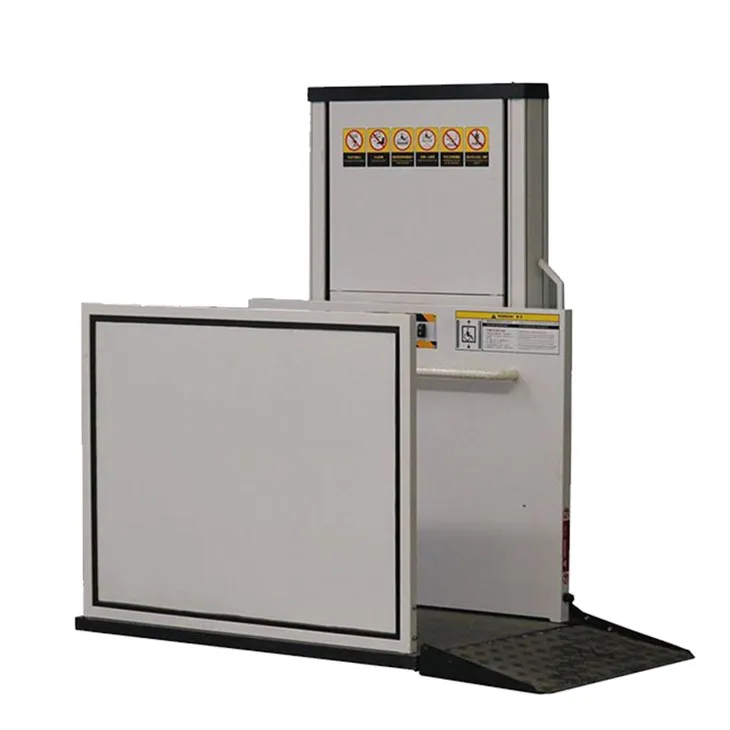 - فرش وہیل چیئر لفٹ لفٹ کے ذریعے